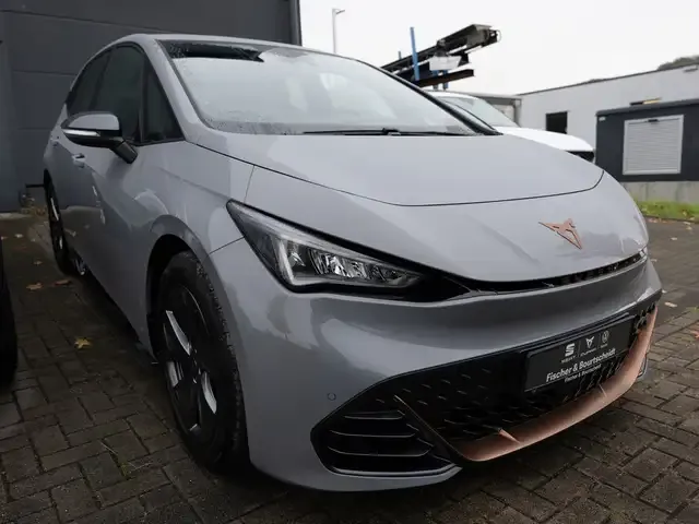CUPRA Born