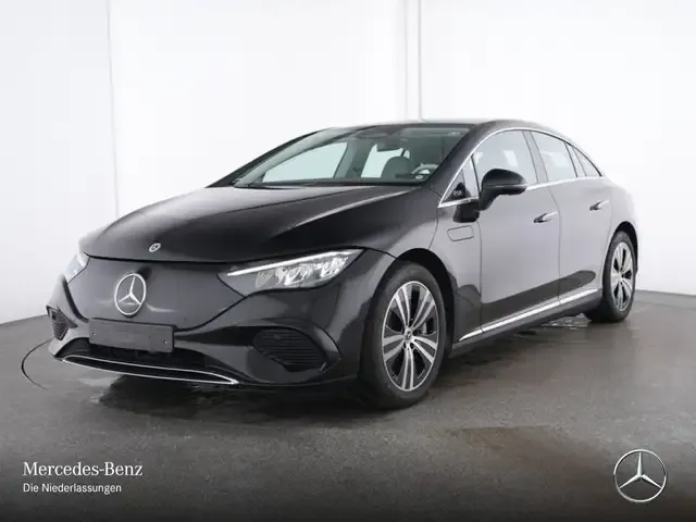 Mercedes-Benz EQE 300