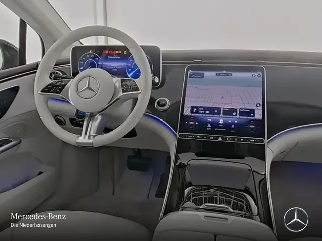Mercedes-Benz EQE 300