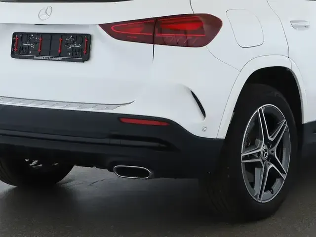 Mercedes-Benz GLA 250
