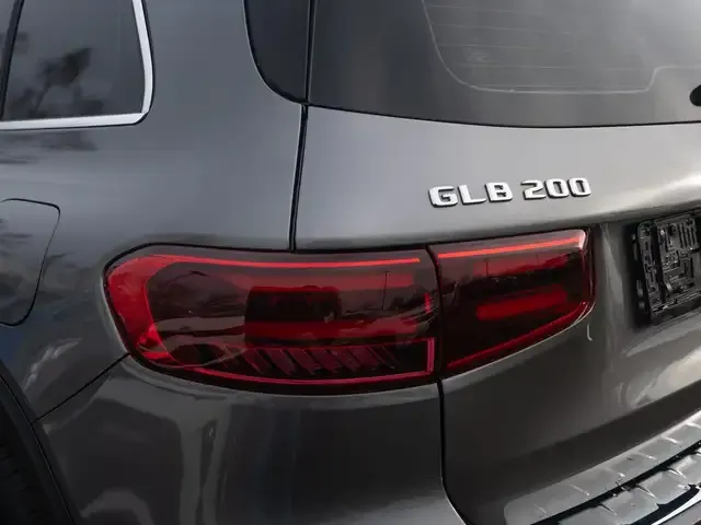 Mercedes-Benz GLB 200