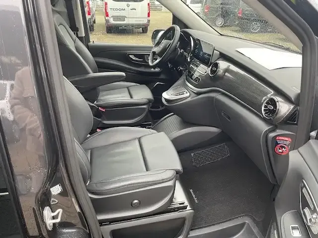 Mercedes-Benz EQV 300