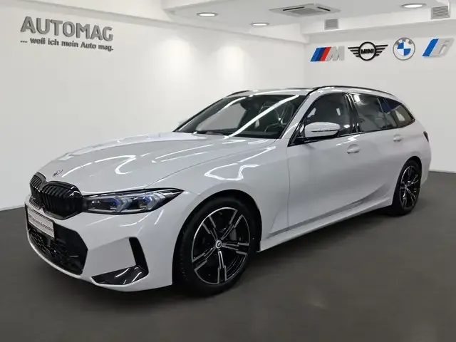 BMW 330