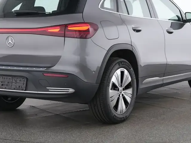 Mercedes-Benz EQA 250