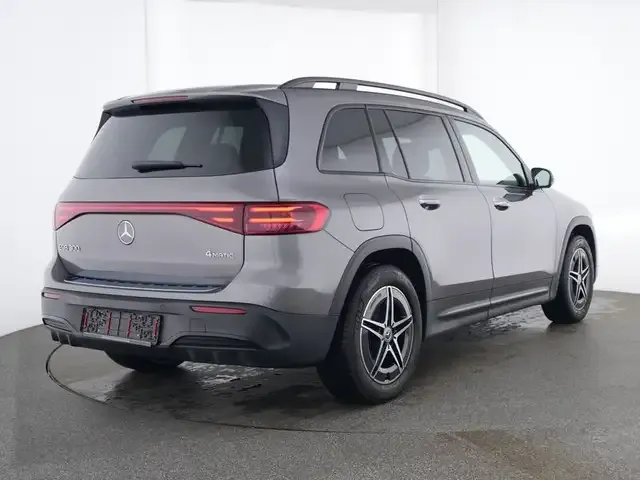 Mercedes-Benz EQB 300