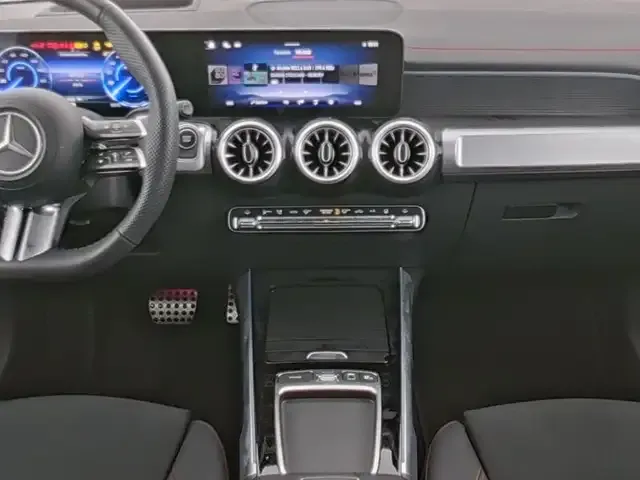 Mercedes-Benz EQB 300