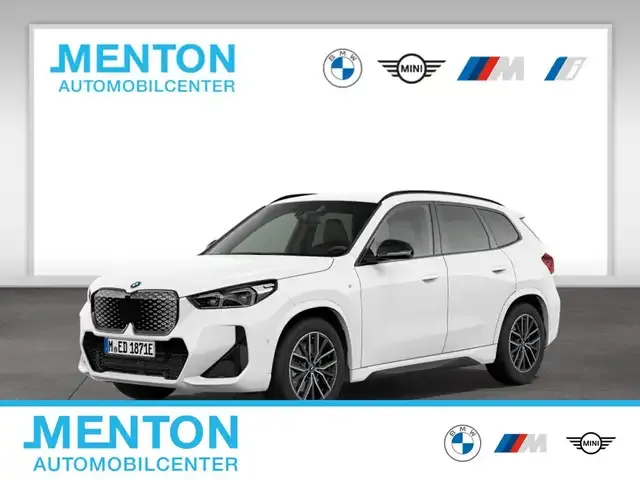 BMW iX1