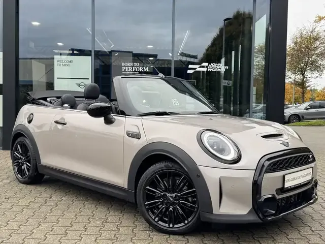 MINI Cooper S Cabrio