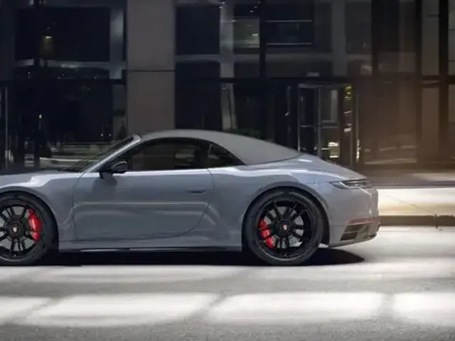 Porsche 992