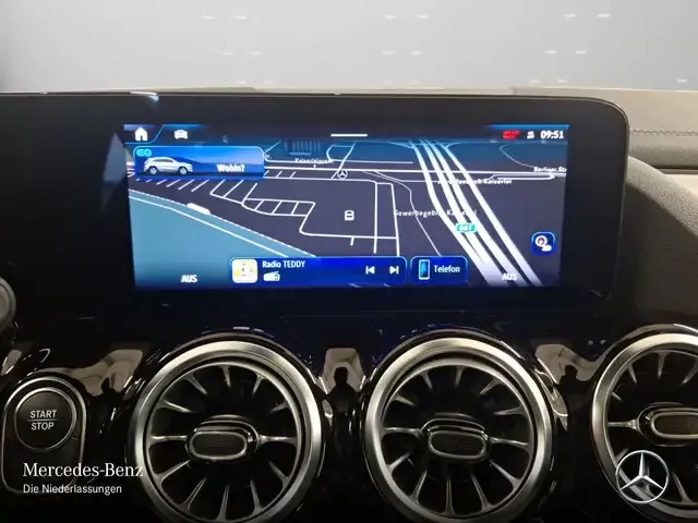 Mercedes-Benz EQA 300