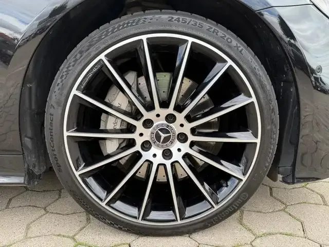 Mercedes-Benz E 400