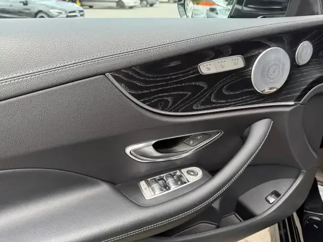 Mercedes-Benz E 400