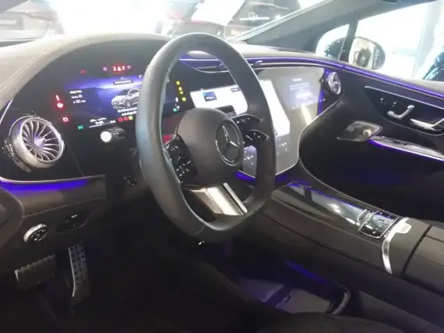 Mercedes-Benz EQE 500