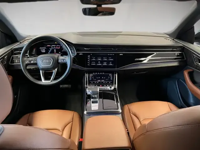 Audi Q8