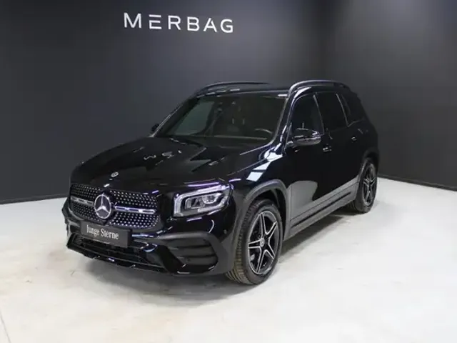 Mercedes-Benz GLB 220
