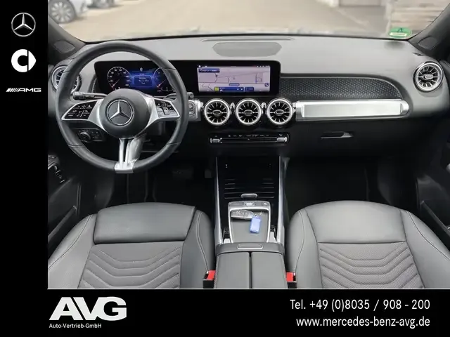 Mercedes-Benz GLB 200