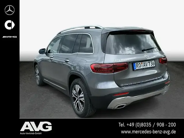 Mercedes-Benz GLB 200