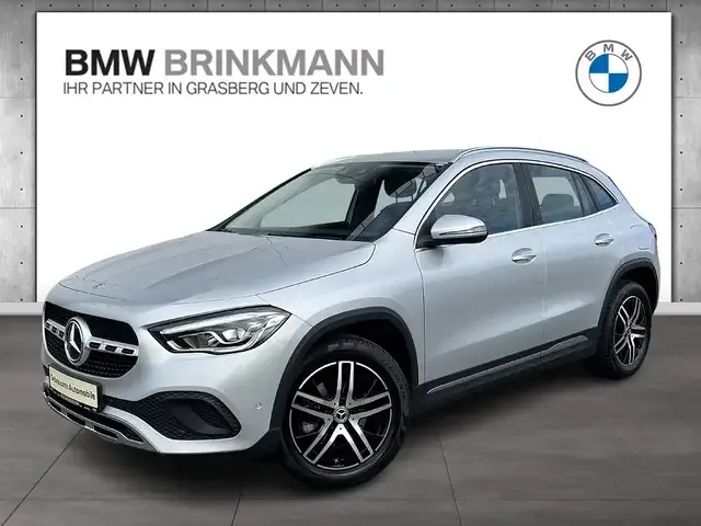 Mercedes-Benz GLA 200