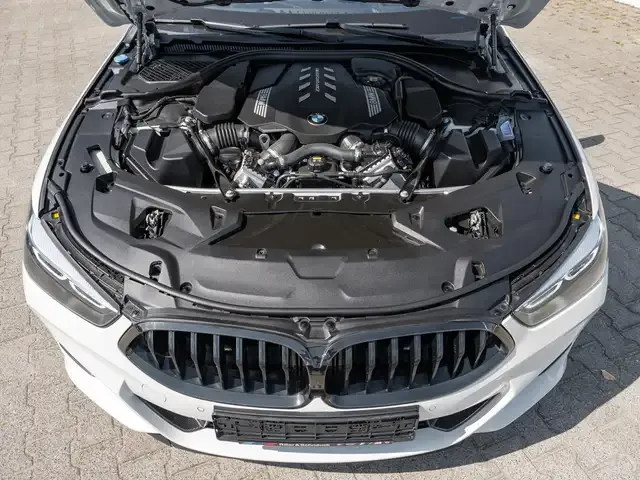 BMW M850