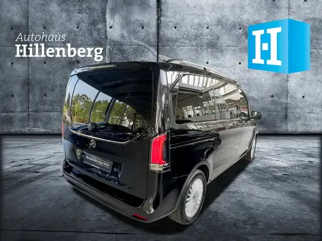 Mercedes-Benz V 220