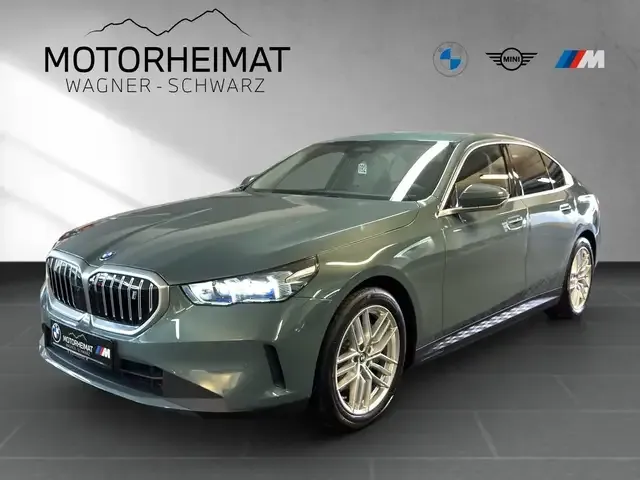 BMW i5