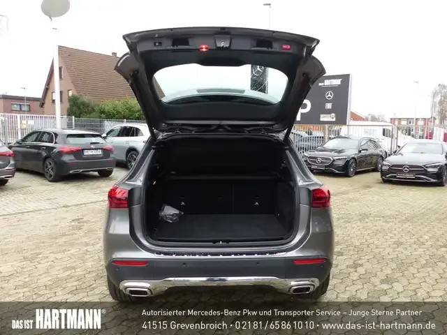 Mercedes-Benz GLA 180