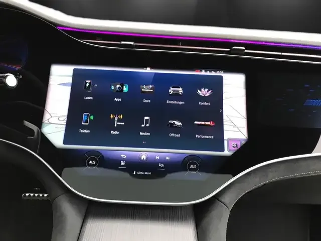 Mercedes-Benz EQE SUV