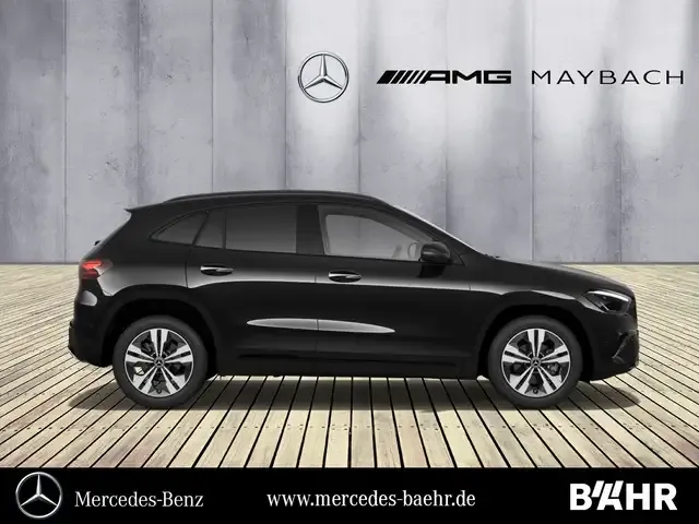 Mercedes-Benz GLA 180