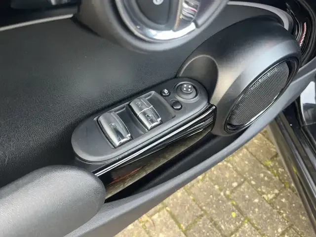 MINI John Cooper Works Cabrio