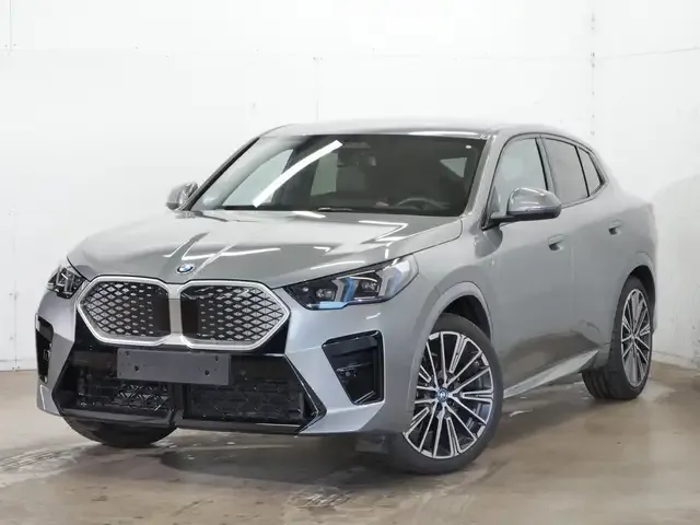 BMW iX2