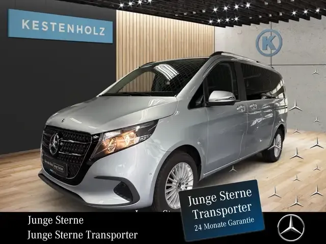 Mercedes-Benz V 220