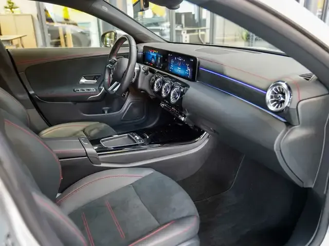 Mercedes-Benz CLA 220