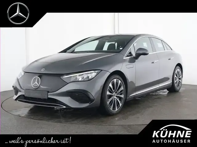 Mercedes-Benz EQE 300