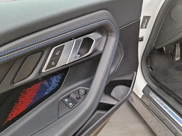 BMW 230