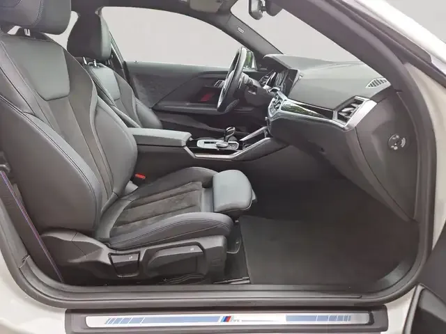 BMW 230