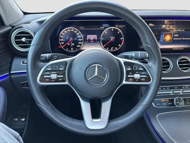 Mercedes-Benz E 400