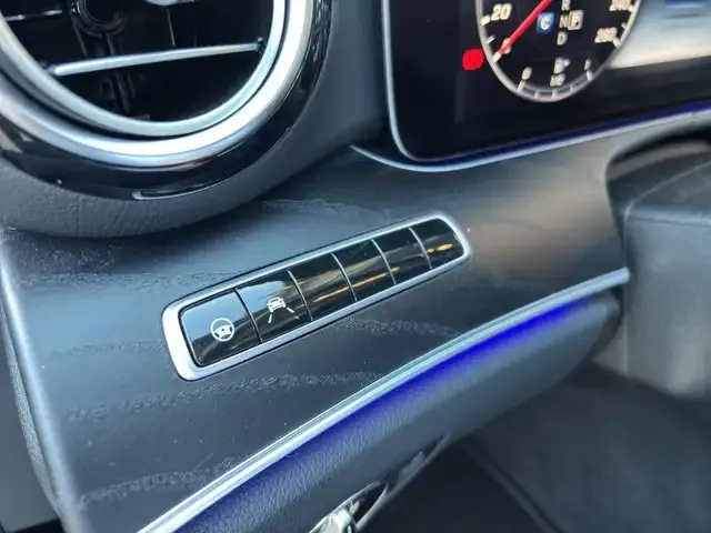 Mercedes-Benz E 400