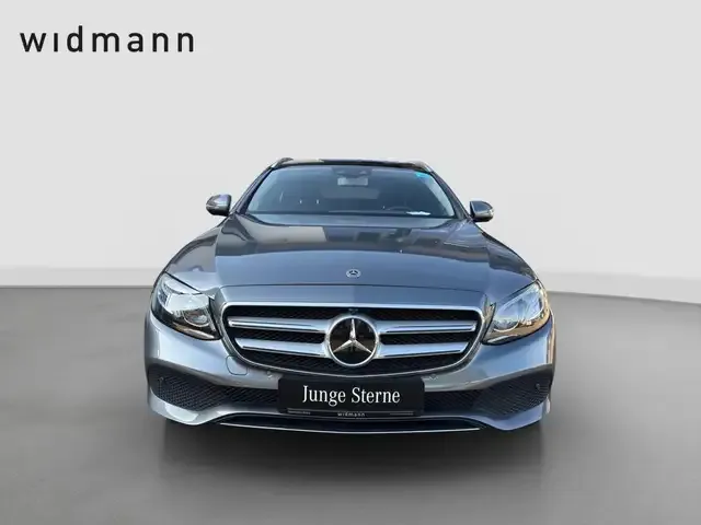 Mercedes-Benz E 400