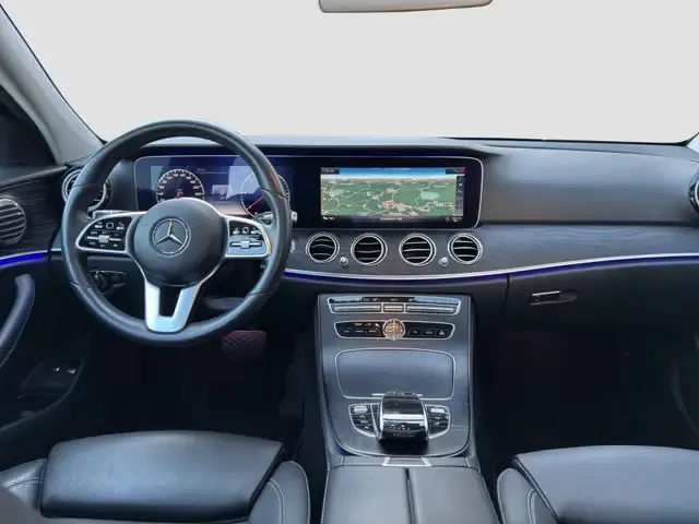 Mercedes-Benz E 400