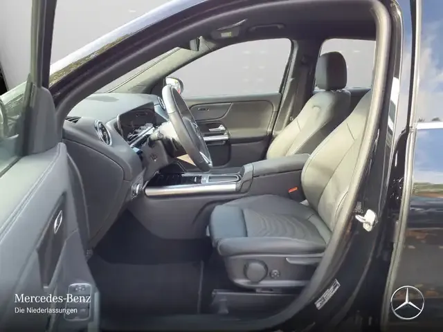 Mercedes-Benz GLA 220