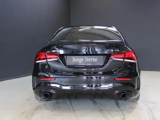 Mercedes-Benz A 35 AMG