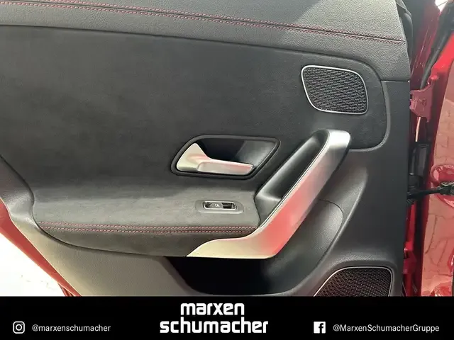 Mercedes-Benz CLA 220