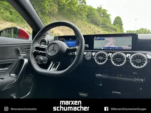 Mercedes-Benz CLA 220