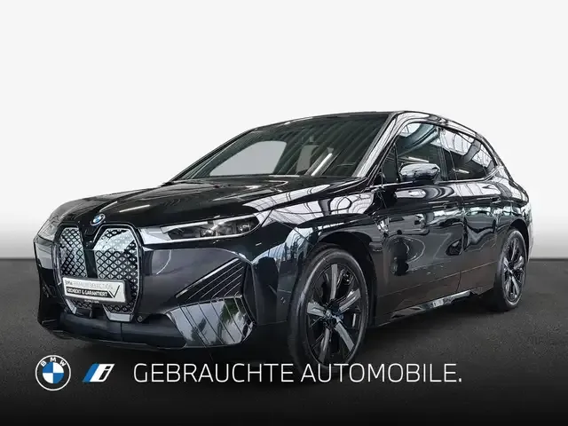 BMW iX