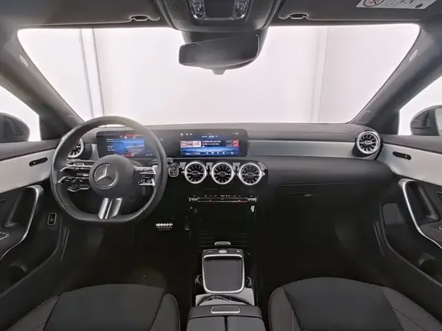 Mercedes-Benz CLA 220
