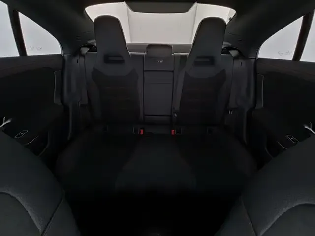 Mercedes-Benz CLA 220