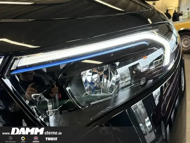 Mercedes-Benz EQB 350