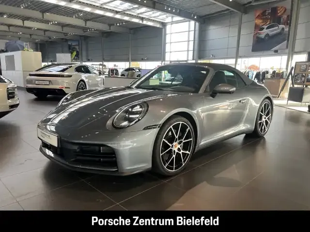 Porsche 992