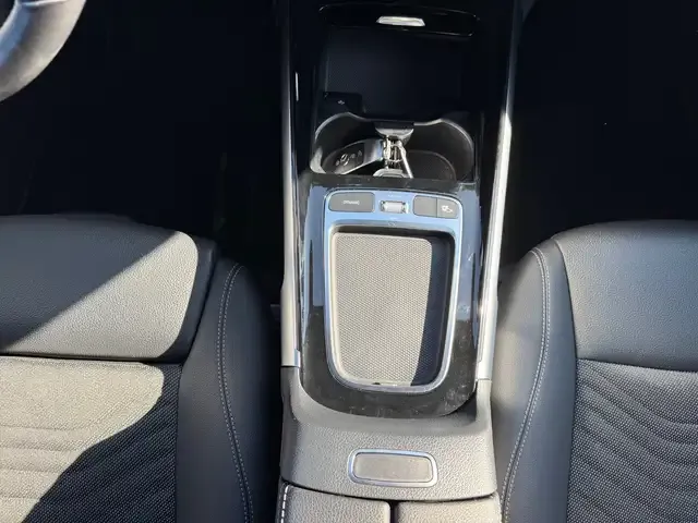Mercedes-Benz GLB 180