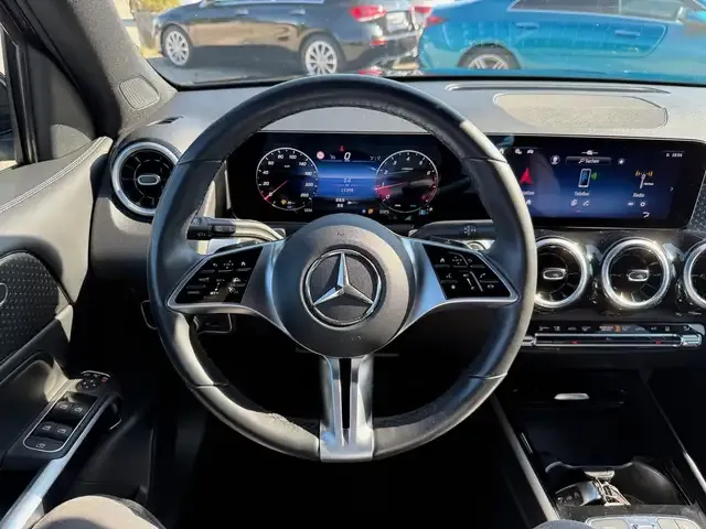 Mercedes-Benz GLB 180